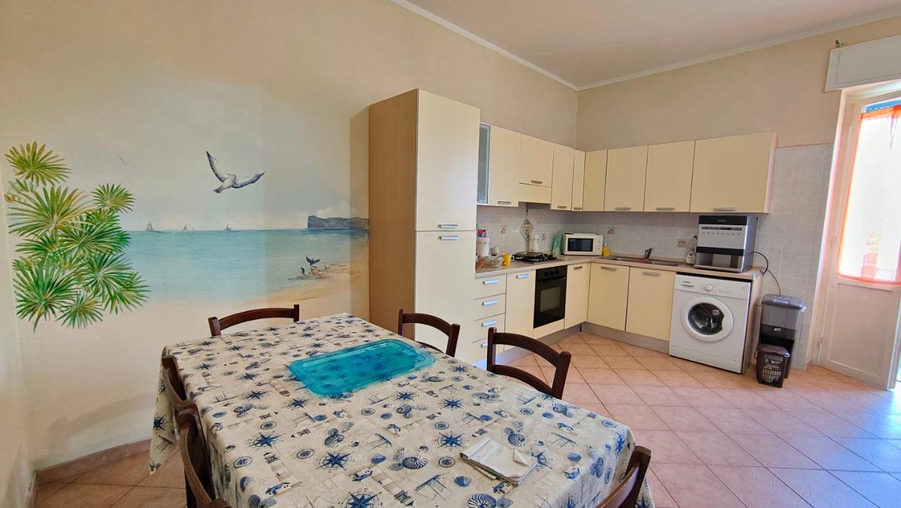 Bed and Breakfast Elisart 2 Альгеро Екстер'єр фото